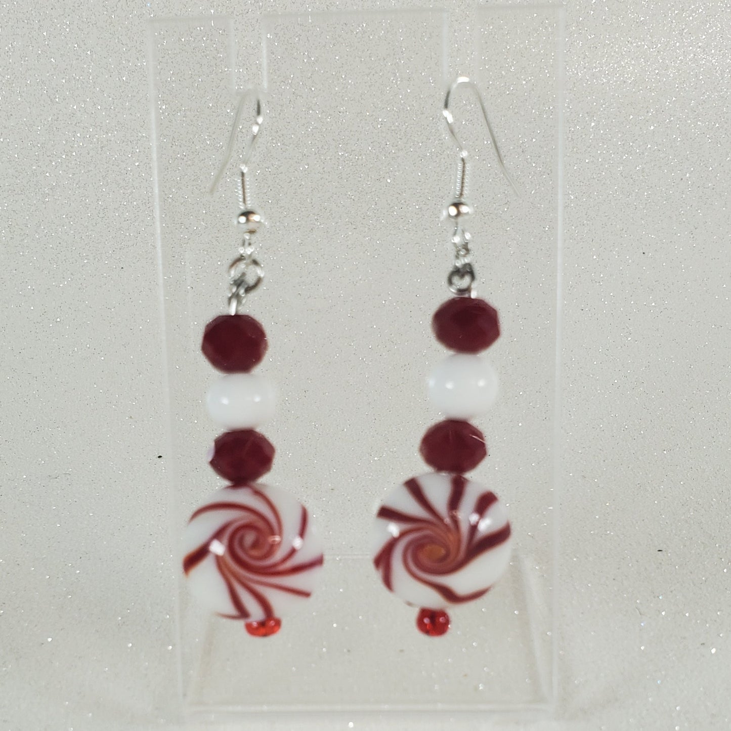 Holiday Earrings: Peppermint