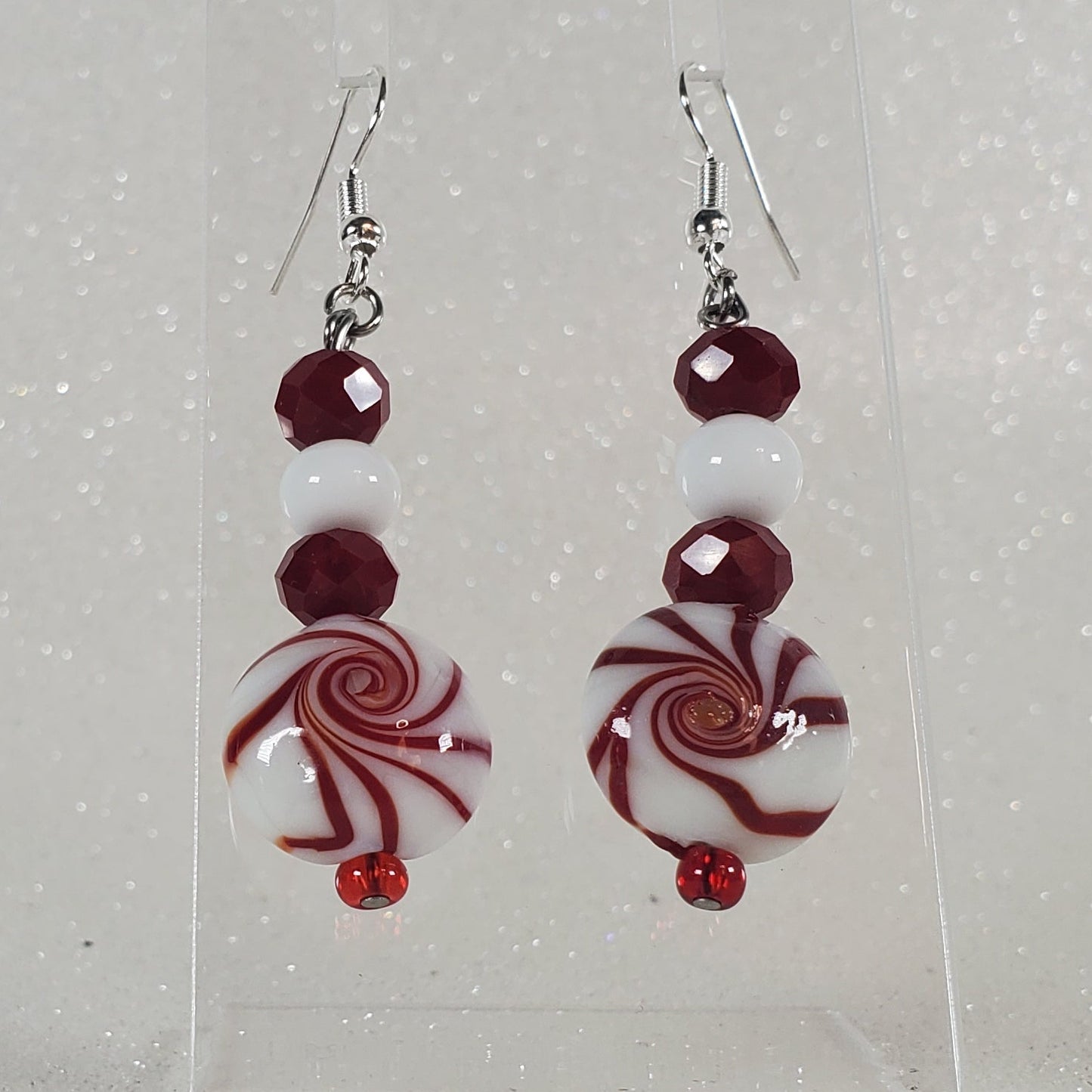 Holiday Earrings: Peppermint