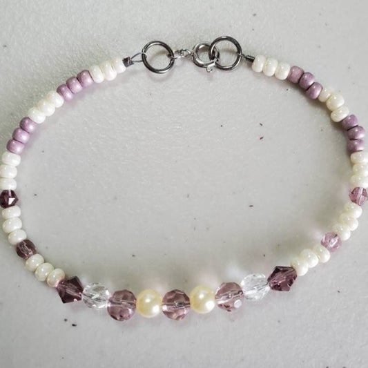 Lavender and Pearl Bracelet